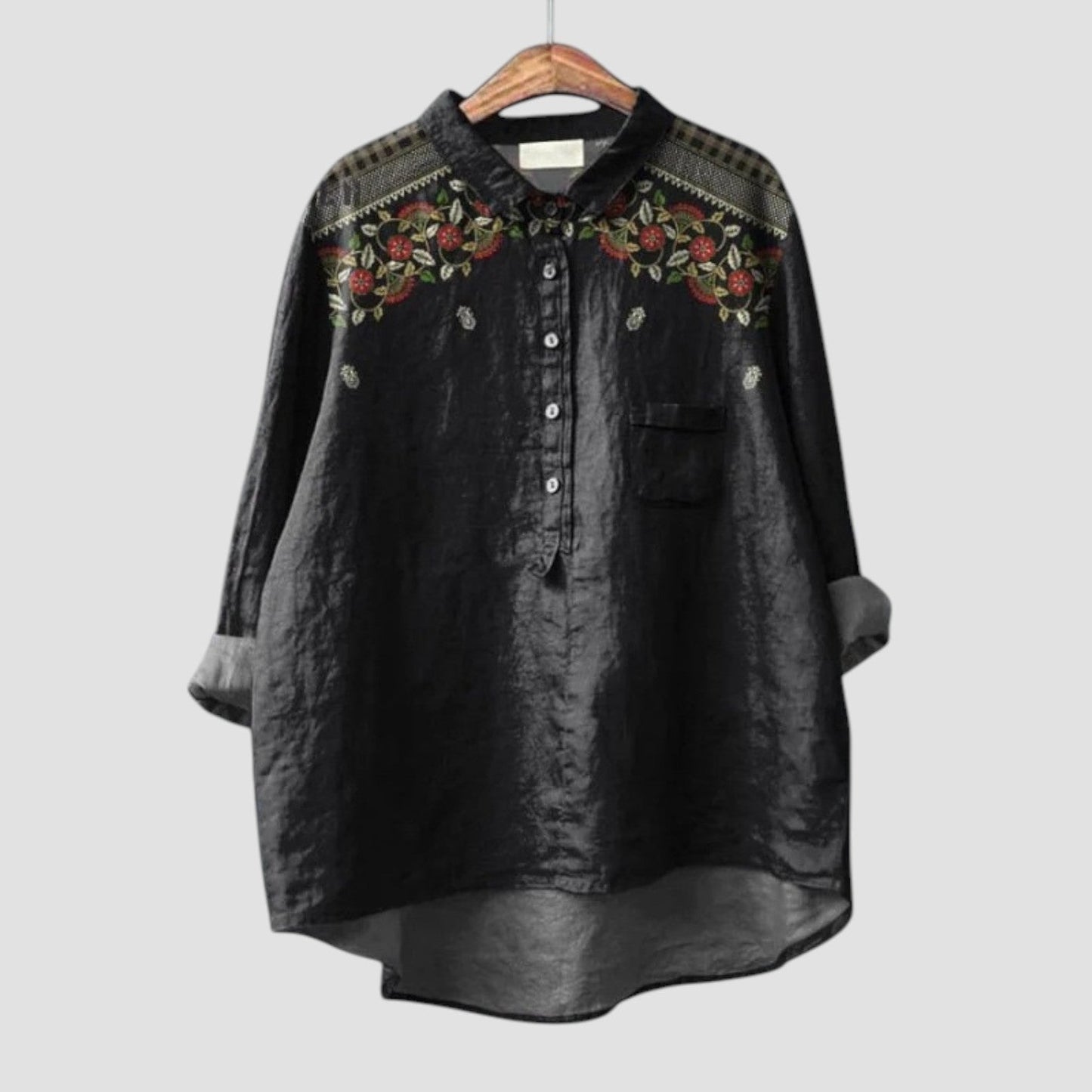 Carina – Zwarte blouse met bloemen