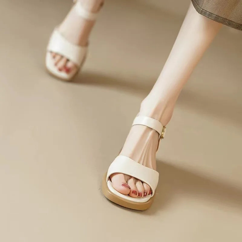 Sarena – Retro Vierkante Teen Franse Sandalen