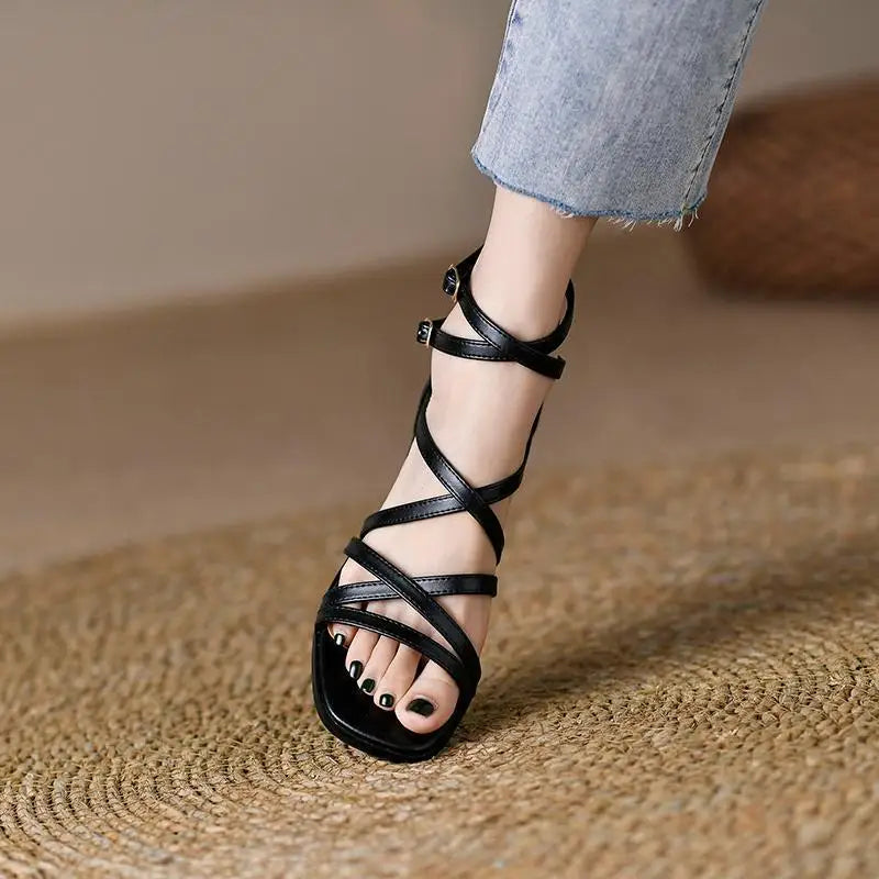Verena – Sandalen met Blokhak en Bandjes