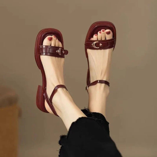 Elira – Minimalistische Gesp Lage Hak Buiten Sandalen