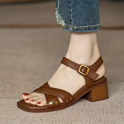 Valina – Cross-Strap Blokhak Sandalen
