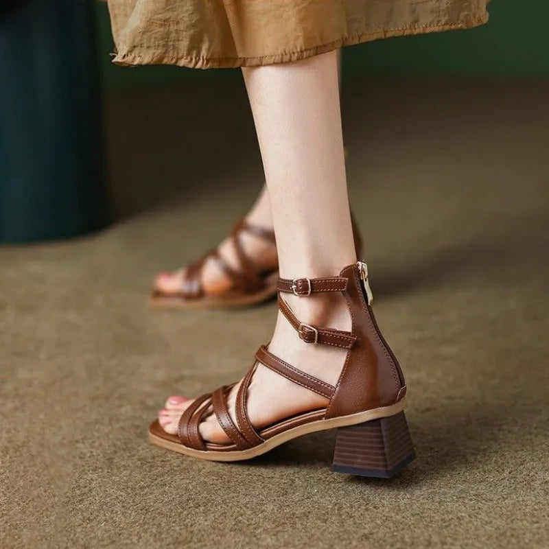Verena – Sandalen met Blokhak en Bandjes