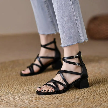 Verena – Sandalen met Blokhak en Bandjes