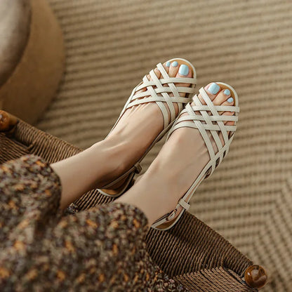 Mirella – Franse-Inspiratie Geweven Platte Sandalen