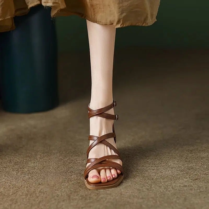 Verena – Sandalen met Blokhak en Bandjes