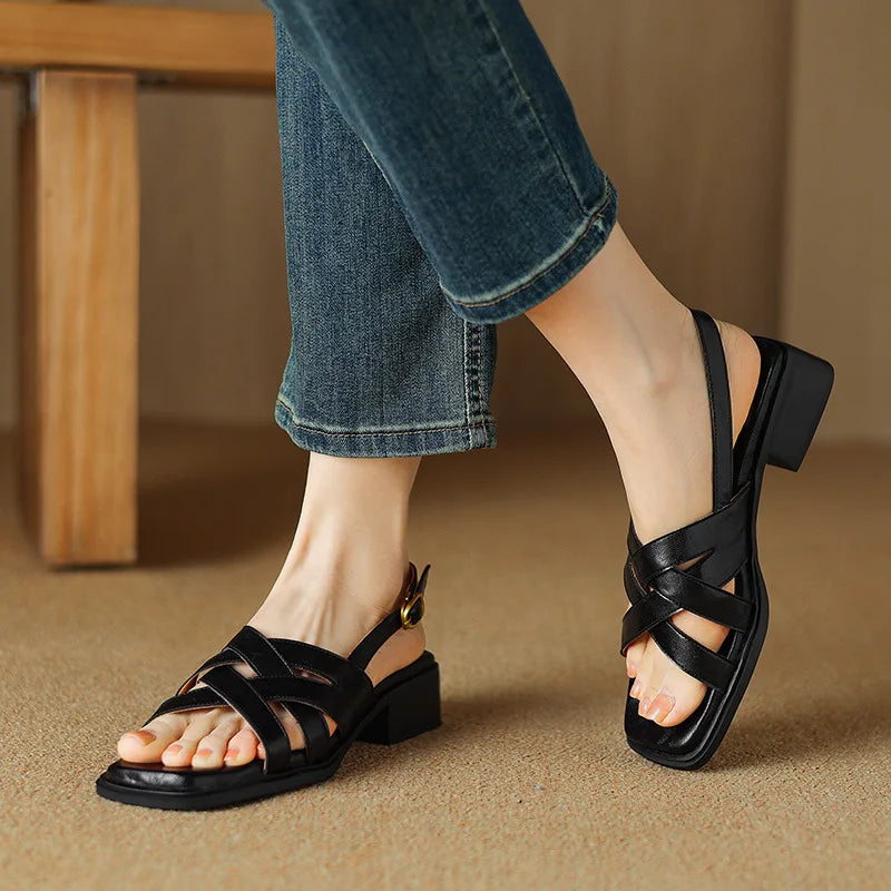 Noémi – Gevlochten Romeinse Lage Haksandalen